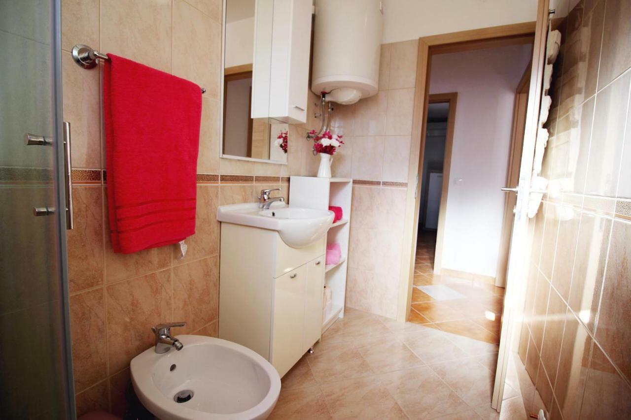 Apartment House Anna Porec